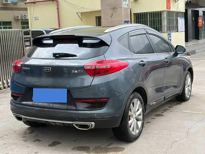 Emgrand 2016 1.8L - Automatic - 86,700 km - Image 7