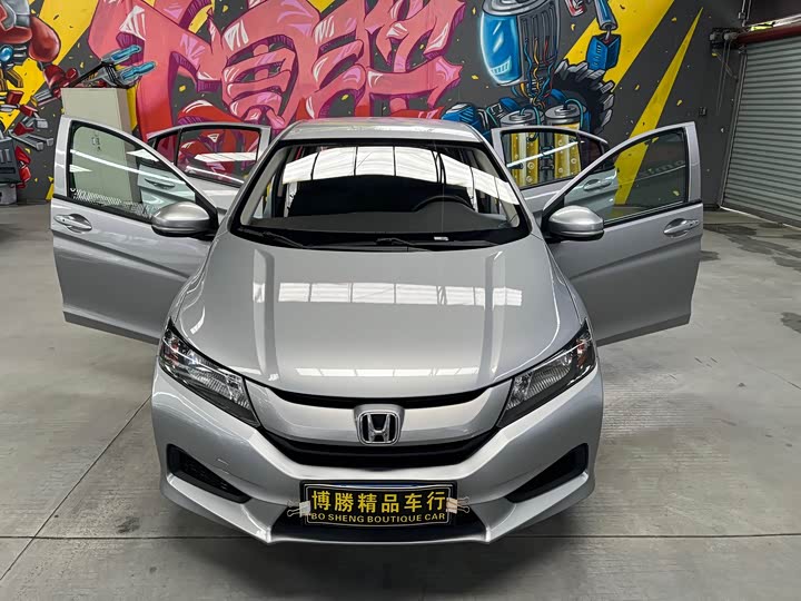 City 2017 1.5L - CVT - 80,000 km - Image 2