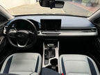 Emgrand 2022 1.5L - CVT - 18,000 km - Image 7