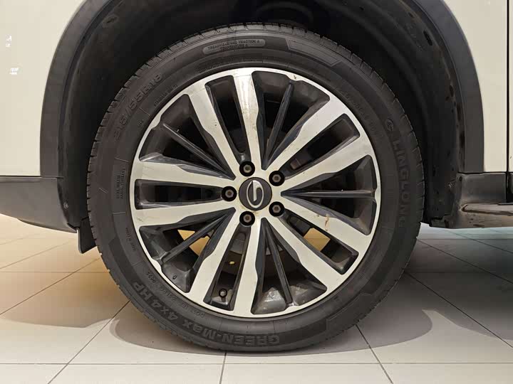 GS4 2017 GS4 235T - Automatic - 66,000 km - Image 5