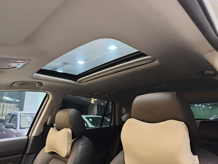 GS4 2017 GS4 235T - Automatic - 66,000 km - Image 12