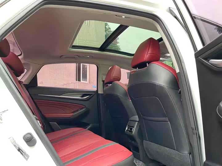 Eado 2021 1.4T - Automatic - 30,000 km - Image 4