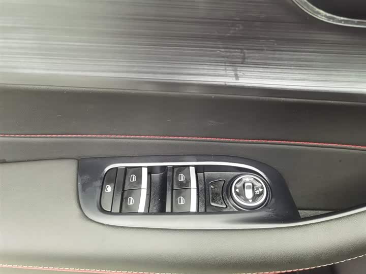 Tiggo 5x 2022 Tiggo 5x 1.5L - CVT - 26,200 km - Image 9