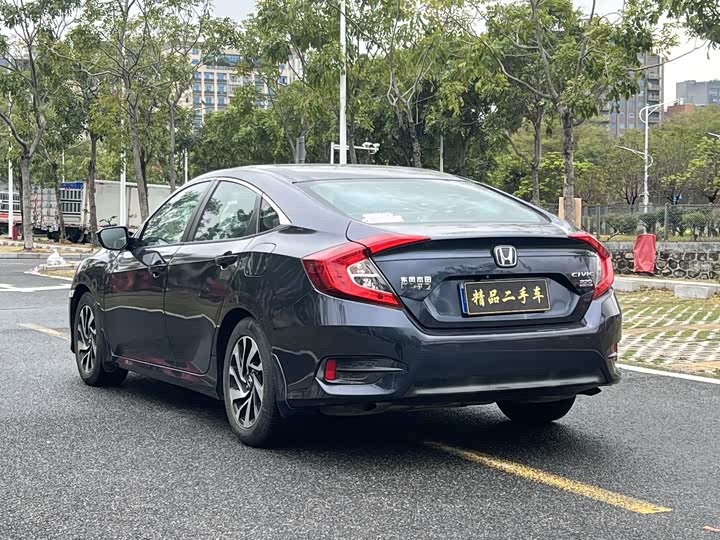 Civic 2016 1.5T - CVT - 102,000 km - Image 6