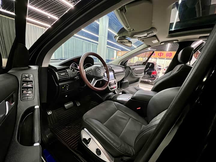 R-Class 2014 R 320 2.0T - Automatic - 147,000 km - Image 10