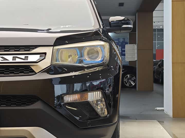 CS75 2014 2.0L - Manual - 128,000 km - Image 2