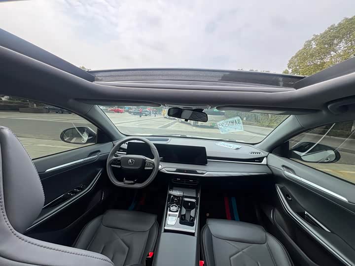 Raeton CC 2023 1.5T - Automatic - 34,000 km - Image 6