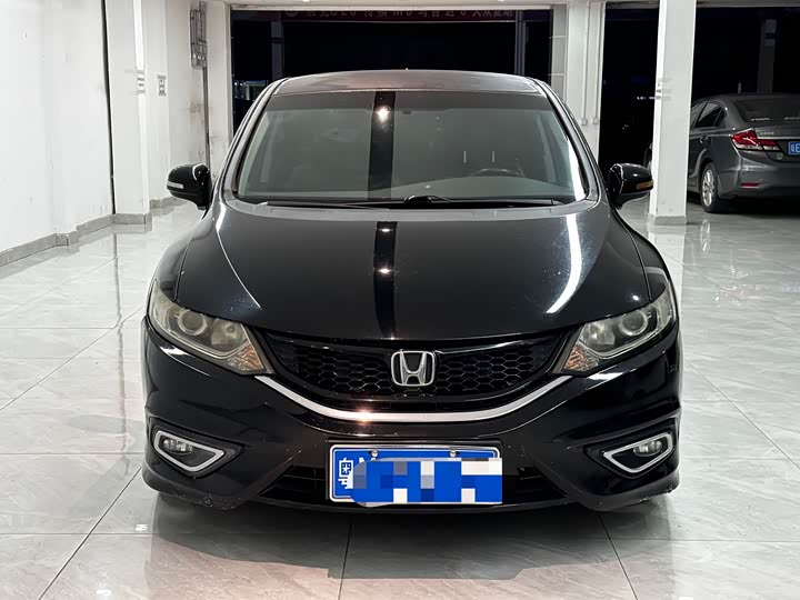 Jade 2014 1.8L - CVT - 91,000 km - Image 2