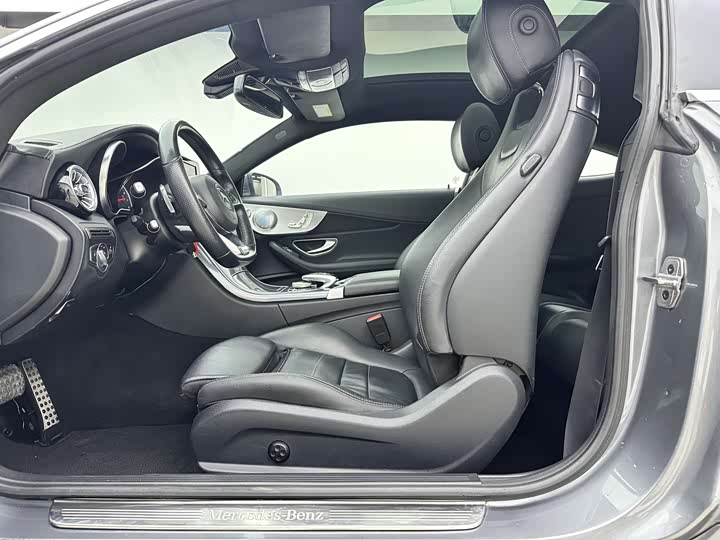 C-Class 2018 C 200 1.3T - Automatic - 127,000 km - Image 6