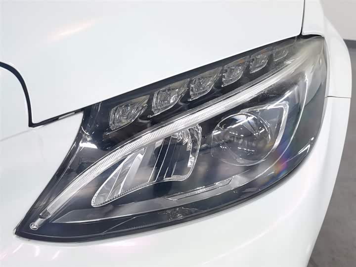 C-Class 2016 C 180 L 1.6T - Automatic - 98,300 km - Image 7