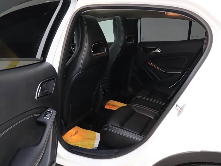 GLA 2019 GLA 200 1.3T - Automatic - 83,000 km - Image 11