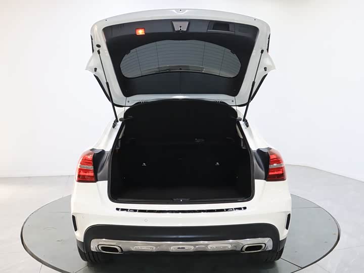 GLA 2019 GLA 200 1.3T - Automatic - 83,000 km - Image 12