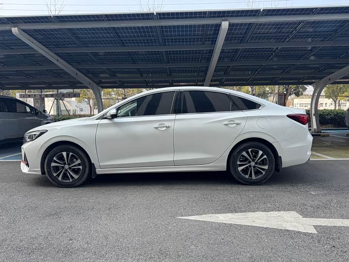 Eado 2023 1.4T - Automatic - 20,000 km - Image 7