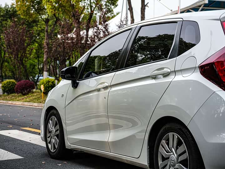 Fit 2018 1.5L - Manual - 80,000 km - Image 8