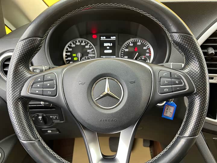 Vito 2016 2.0T 2.0T - Automatic - 66,000 km - Image 10