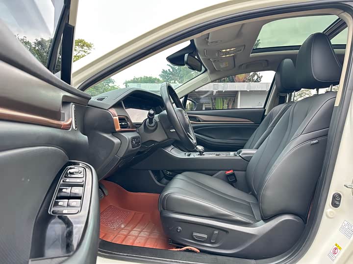 GA6 2019 GA6 270T - Automatic - 60,000 km - Image 12