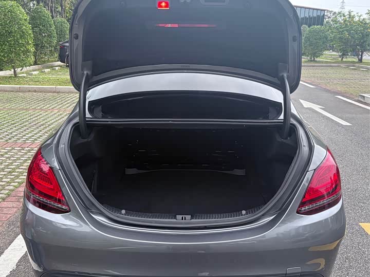 C-Class 2019 C 260 L 1.5T - Automatic - 114,000 km - Image 8