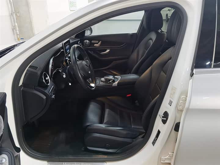 C-Class 2015 C 200 L 1.3T - Automatic - 76,200 km - Image 10