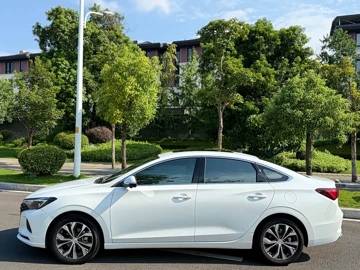 Eado 2021 1.4T - Automatic - 27,000 km - Image 4