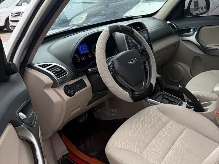 Tiggo 3 2014 Tiggo 3 1.6L - CVT - 130,000 km - Image 4