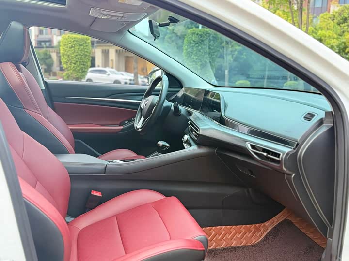 Eado 2020 1.4T - Automatic - 28,800 km - Image 11
