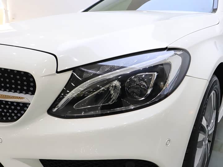 C-Class 2018 C 200 1.3T - Automatic - 119,000 km - Image 8