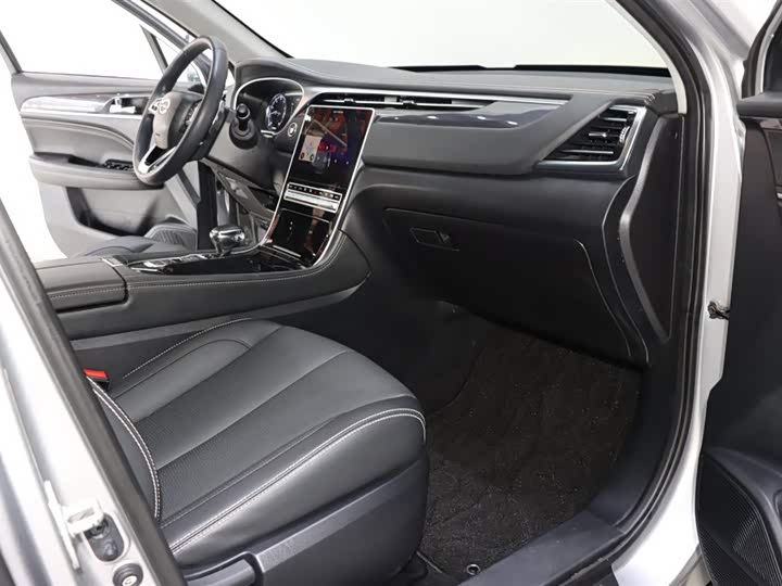 GS5 2021 GS5 270T - Automatic - 74,000 km - Image 8