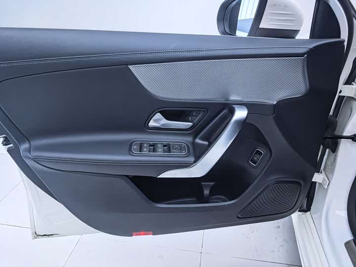 A-Class 2022 A 180 L 1.6T - Automatic - 56,000 km - Image 12