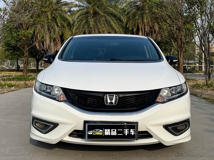 Jade 2013 1.8L - CVT - 130,000 km - Image 2