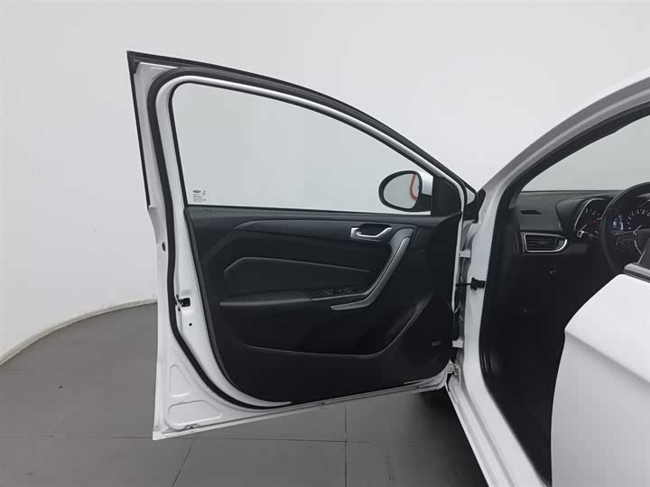 Arrizo 5 2017 Arrizo 5 1.5L - Manual - 56,600 km - Image 8