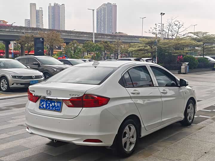 City 2017 1.5L - CVT - 130,000 km - Image 7