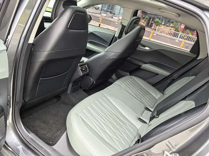Lamore 2023 1.5T - Automatic - 30,000 km - Image 9