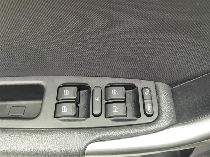 Tiggo 3 2014 Tiggo 3 1.6L - Manual - 24,200 km - Image 9