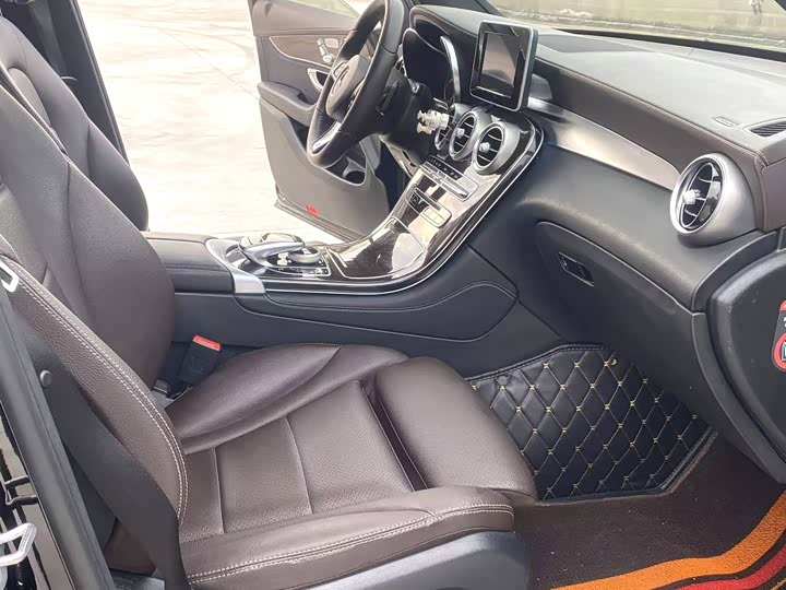 GLC 2018 GLC 260 1.5T - Automatic - 130,000 km - Image 8