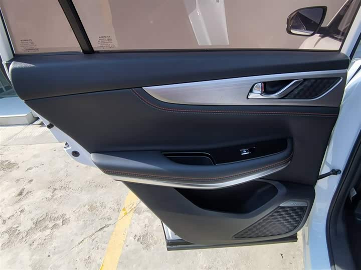 CS75 2018 CS75 280T - Automatic - 52,200 km - Image 11