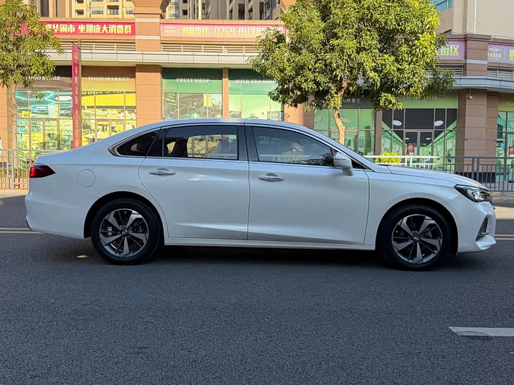 GA6 2019 GA6 270T - Automatic - 64,000 km - Image 4