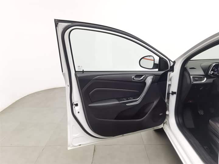 Arrizo 5 2016 Arrizo 5 1.5L - Manual - 105,800 km - Image 8