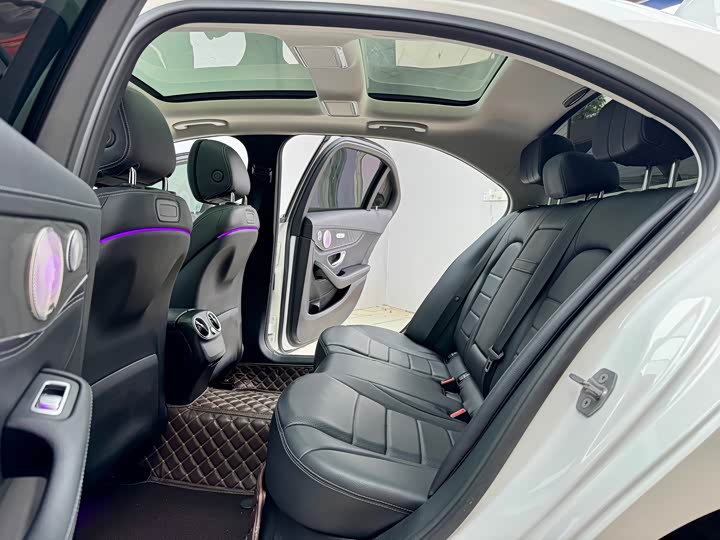 C-Class 2018 C 200 L 1.3T - Automatic - 70,000 km - Image 11