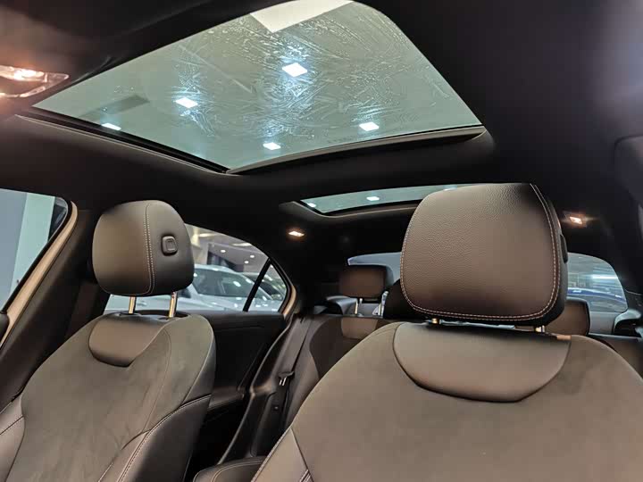 A-Class 2021 A 200 L 1.3T - Automatic - 83,500 km - Image 12