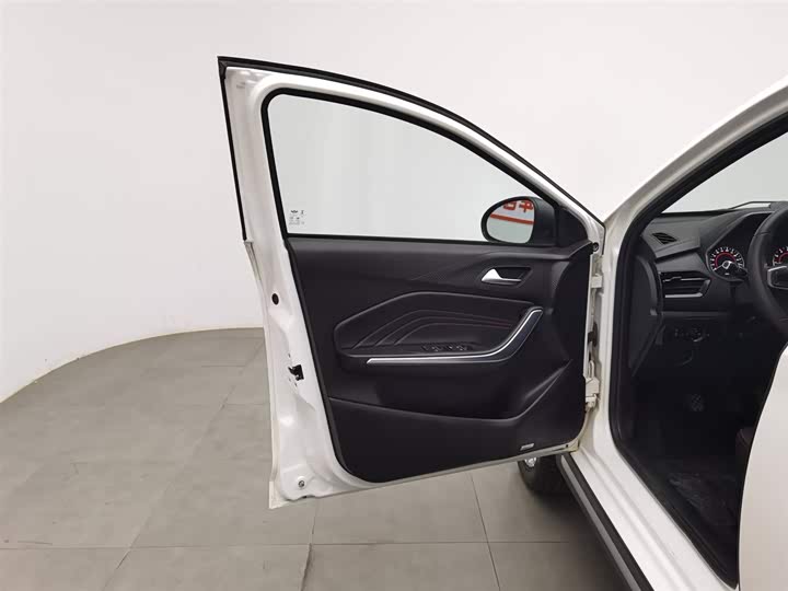 Tiggo 3x 2021 Tiggo 3x 1.5L - Manual - 35,100 km - Image 8