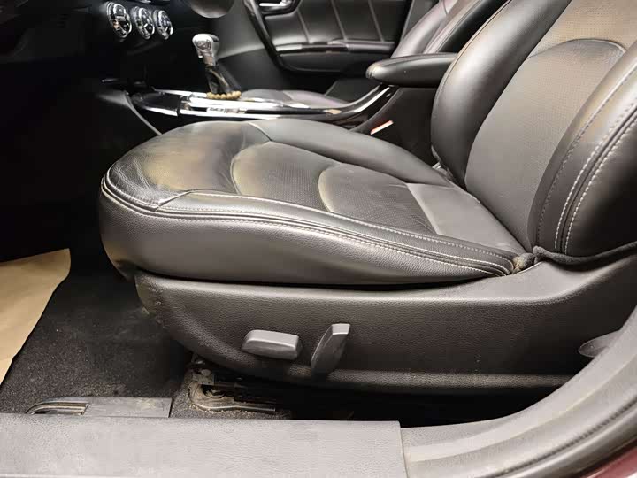 GA6 2016 GA6 235T - Automatic - 105,000 km - Image 10