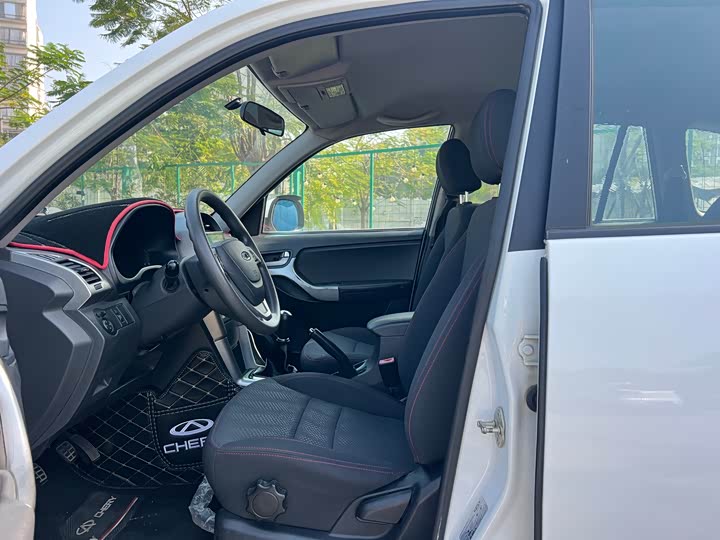 Tiggo 3 2015 Tiggo 3 1.6L - Manual - 110,000 km - Image 5