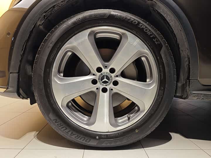 GLC 2017 GLC 260 1.5T - Automatic - 152,000 km - Image 5