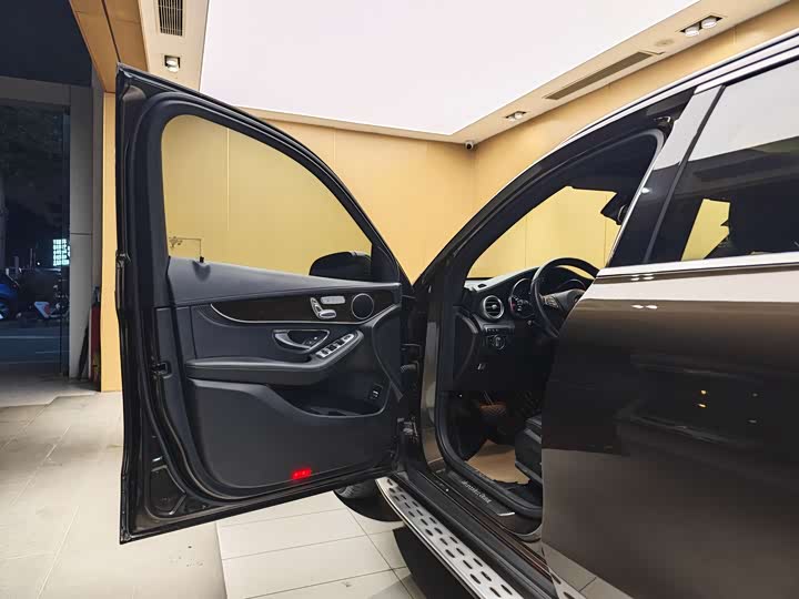 GLC 2017 GLC 260 1.5T - Automatic - 152,000 km - Image 7