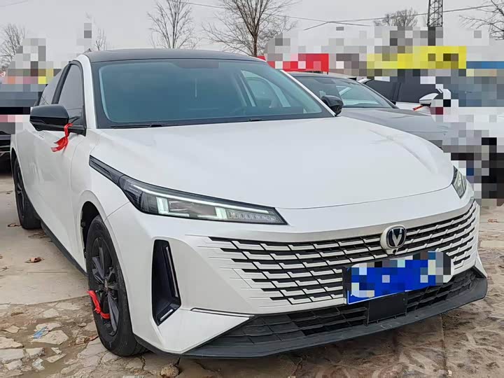 Lamore 2023 1.5T - Automatic - 27,000 km - Image 3