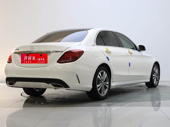 C-Class 2018 C 200 1.3T - Automatic - 119,000 km - Image 4