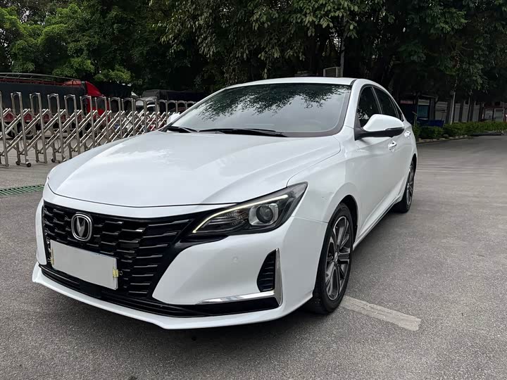 Raeton CC 2022 1.5T - Automatic - 30,000 km - Image 1