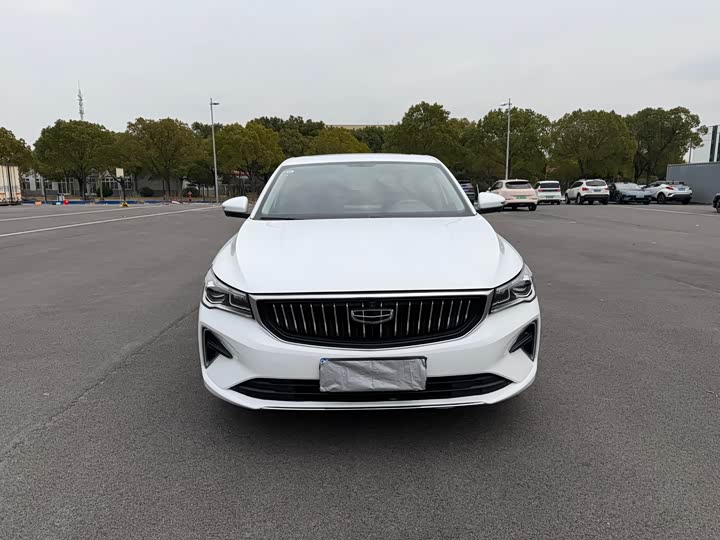 Emgrand 2022 1.5L - CVT - 30,000 km - Image 2