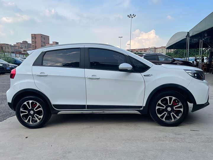 Vision X3 2017 Vision X3 1.5L - Automatic - 49,000 km - Image 5