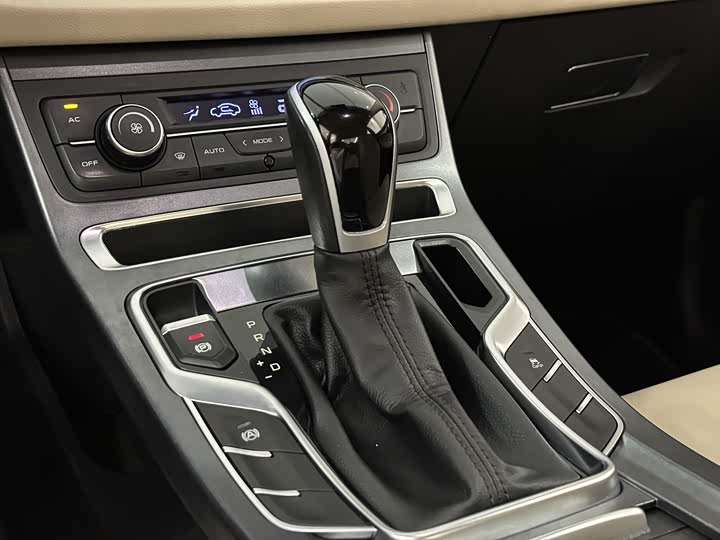 Emgrand 2018 1.5L - CVT - 60,000 km - Image 5